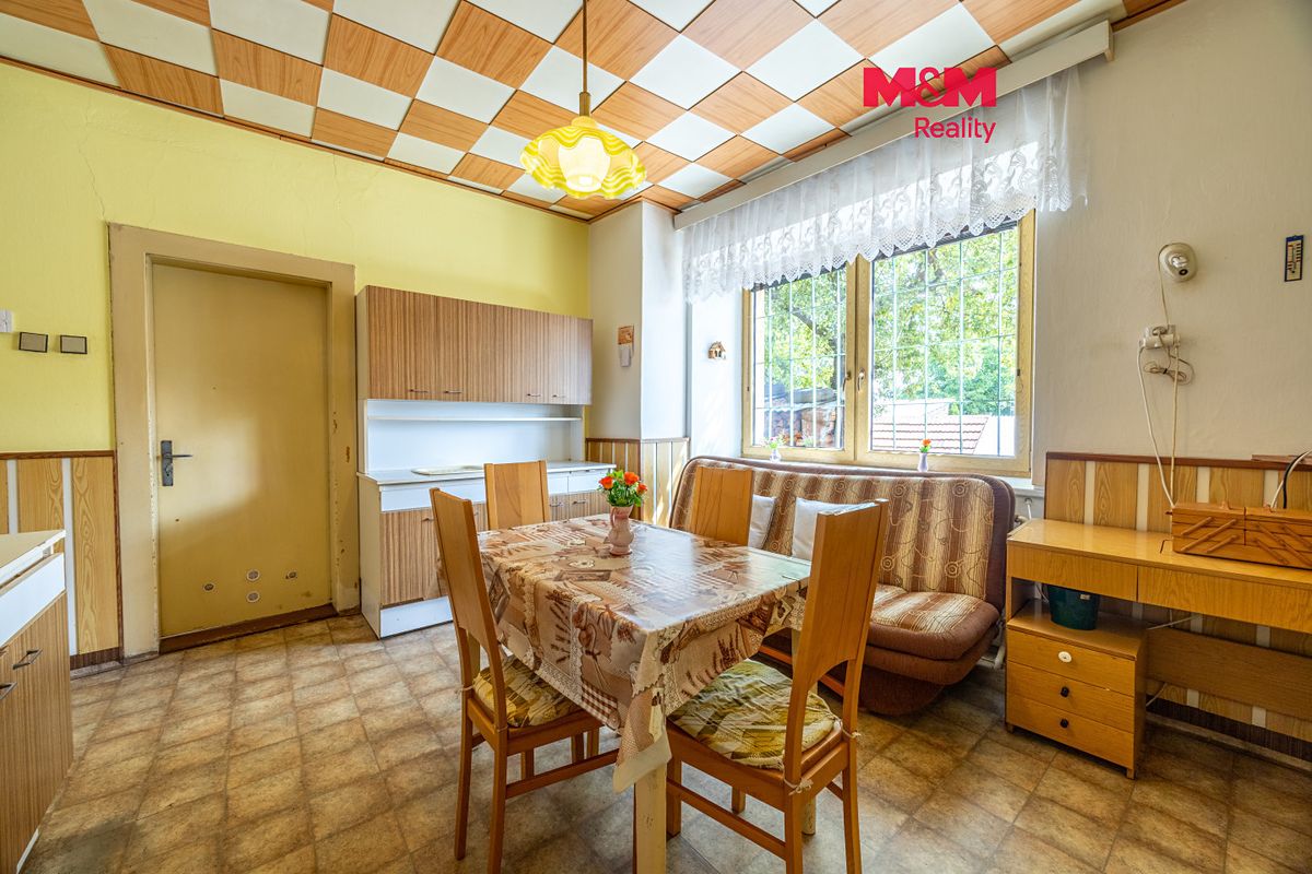 Prodej rodinného domu 93 m², pozemek 709 m²